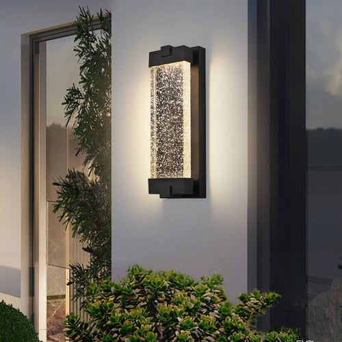 19-Inch Black Aluminum Outdoor Wall Light