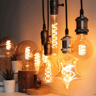 Vintage Edison LED Filament Bulb – E27 Dimmable Retro Light
